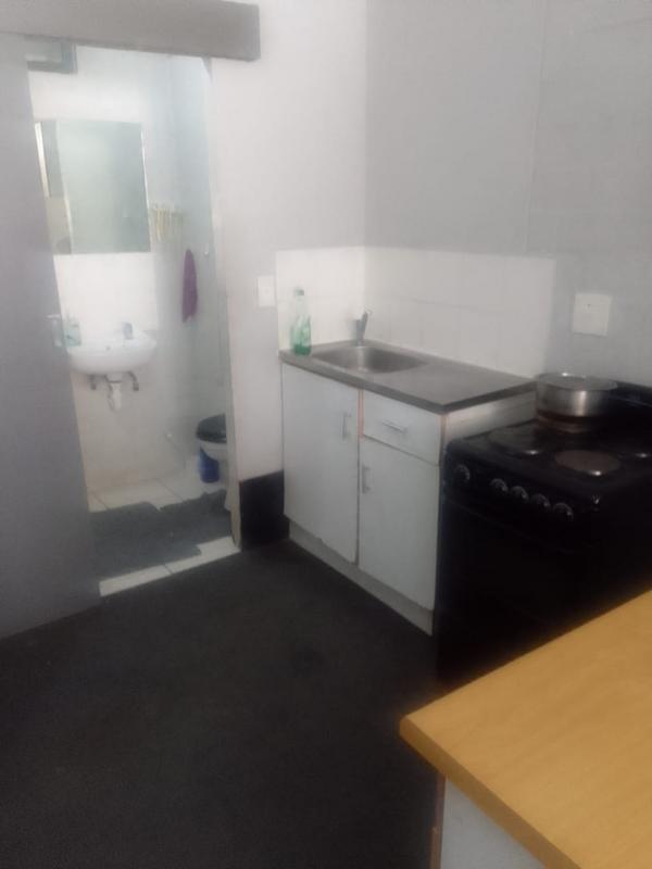 1 Bedroom Property for Sale in Wynberg Western Cape